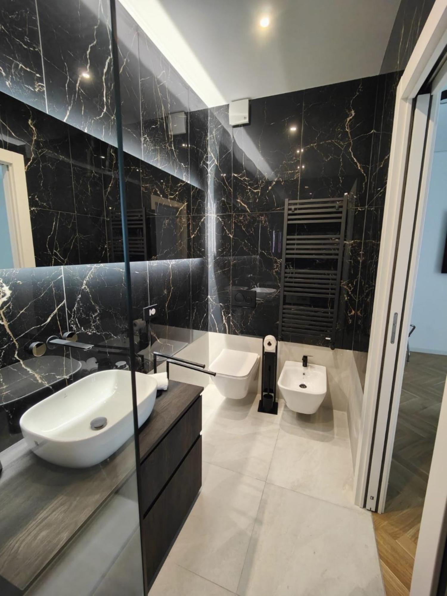 Готель B And G San Babila- Luxury In The Heart Of Milano - Design District Екстер'єр фото